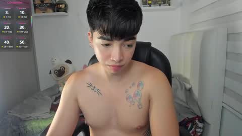 Snapshot of santy7u7 chatting on April 2026 01:36:01 PM Mr. Santiago online show from April 2026 01:36:01 PM