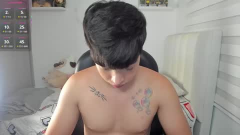 Snapshot of santy7u7 chatting on May 2026 01:54:02 PM Mr. Santiago online show from May 2026 01:54:02 PM