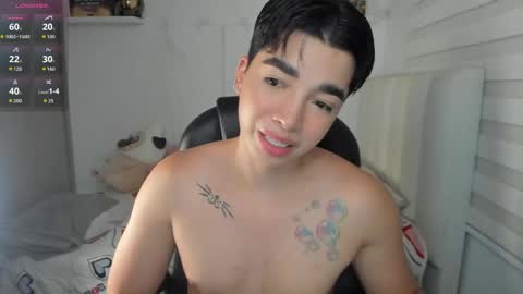 Snapshot of santy7u7 chatting on May 2026 01:07:01 PM Mr. Santiago online show from May 2026 01:07:01 PM