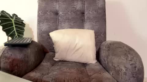 Snapshot of santy_0908 chatting on February 2026 08:24:01 PM santy online show from February 2026 08:24:01 PM