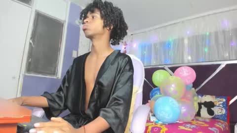 santy online show from December 2025 12:11:02 PM