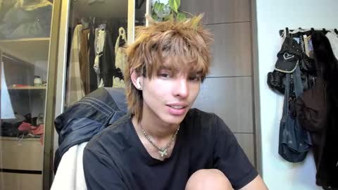 kitty online show from February 2025 04:20:01 AM