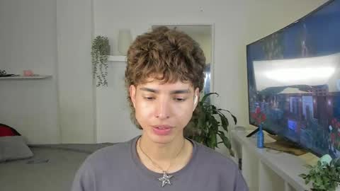 kitty online show from November 2025 02:23:02 AM