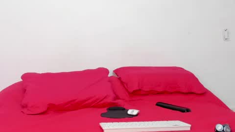 Snapshot of santy_of1 chatting on May 2026 03:09:01 PM santy_of1 online show from May 2026 03:09:01 PM