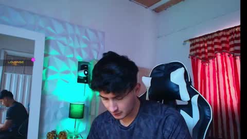 Santyago online show from January 2025 05:56:01 PM