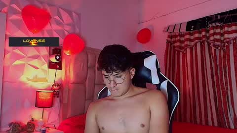 Santyago online show from March 2025 07:10:02 PM