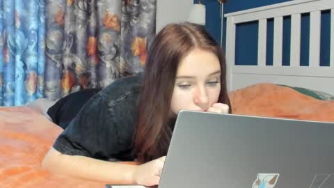 santythousand online show from December 2025 11:28:02 AM