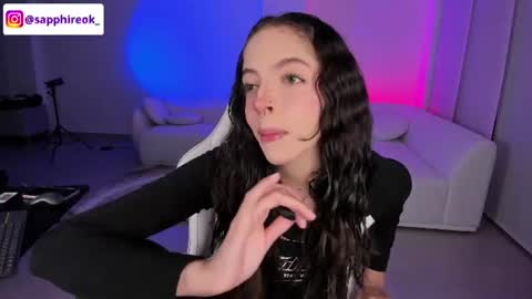 Snapshot of sapphire_venus chatting on July 2026 02:15:02 AM Valerin online show from July 2026 02:15:02 AM