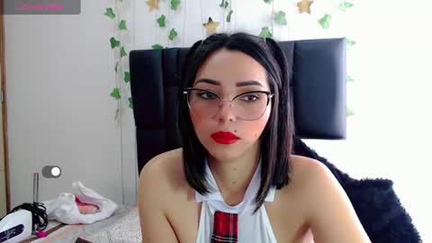 Snapshot of sara_arias00 chatting on October 2025 03:20:02 PM Sara online show from October 2025 03:20:02 PM