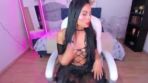 sara_collins2 online show from October 2025 04:02:01 AM