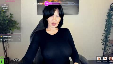 Snapshot of sara_devills chatting on May 2026 12:40:01 AM Sara online show from May 2026 12:40:01 AM