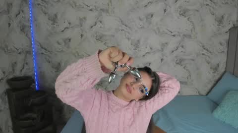 sara online show from January 2025 01:08:02 PM