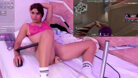 Snapshot of sara_hil chatting on January 2025 05:43:02 AM Sara online show from January 2025 05:43:02 AM