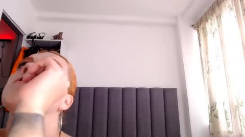 sara_johnson__ online show from June 2026 06:33:02 PM