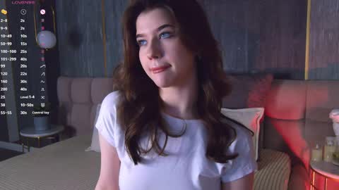 Sara online show from April 2026 04:32:02 PM