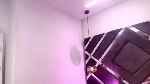 sara_lopee1 online show from September 2025 11:57:01 AM