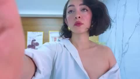Sara  online show from June 2026 01:34:02 PM