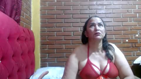 Snapshot of sara_love43 chatting on July 2026 05:45:02 AM Sara love online show from July 2026 05:45:02 AM