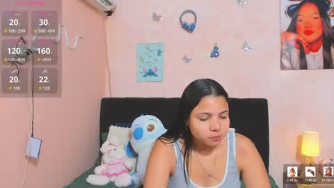 Snapshot of sara_mendez2_ chatting on May 2026 11:44:01 PM Sara Mendez online show from May 2026 11:44:01 PM