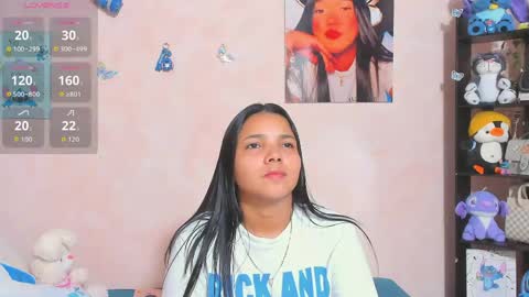 Snapshot of sara_mendez2_ chatting on May 2026 11:17:02 PM Sara Mendez online show from May 2026 11:17:02 PM