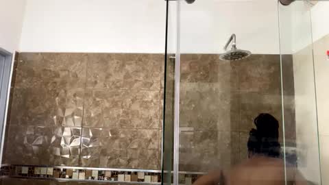 Sara online show from September 2025 05:24:02 PM