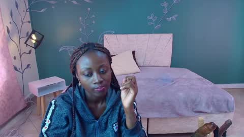 S A R A online show from March 2025 03:37:01 PM