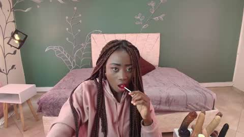 S A R A online show from March 2025 03:02:01 PM