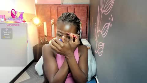 S A R A online show from September 2025 07:36:01 PM