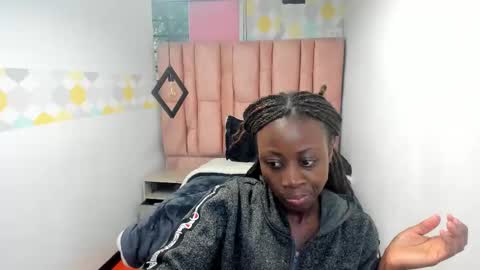 S A R A online show from September 2025 12:32:02 PM