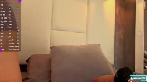 Sara online show from February 2026 07:04:01 PM