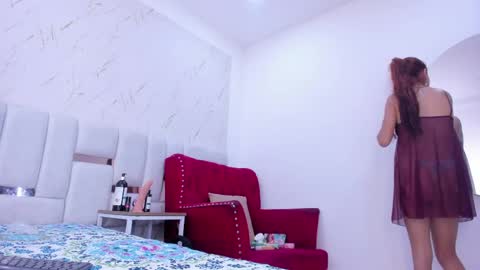 sara_sm1th_ online show from May 2026 01:07:02 PM