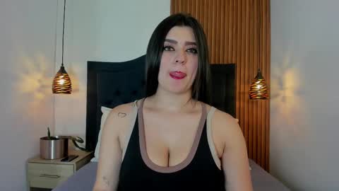 Snapshot of sara_stone17 chatting on September 2025 11:35:02 AM  -  online show from September 2025 11:35:02 AM