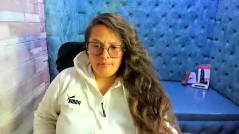 sara_thonson_ online show from July 2026 03:42:02 AM
