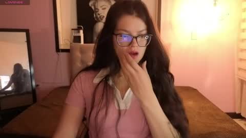 Snapshot of sara_valderrama_ chatting on May 2026 12:56:02 PM sara_valderrama_ online show from May 2026 12:56:02 PM