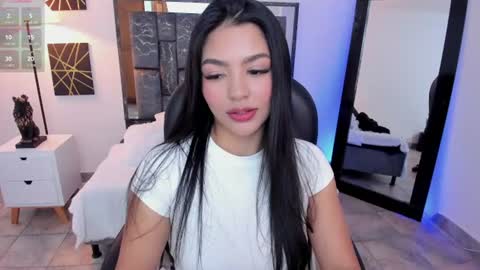 saraa_stormy online show from June 2026 07:49:01 PM