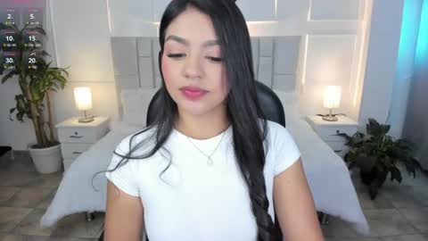 Snapshot of saraa_stormy chatting on July 2026 10:50:01 AM saraa_stormy online show from July 2026 10:50:01 AM