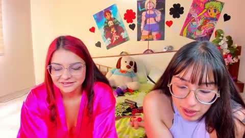 Snapshot of saraandmarilyn chatting on January 2025 06:39:01 PM Alahia and Marilyn online show from January 2025 06:39:01 PM