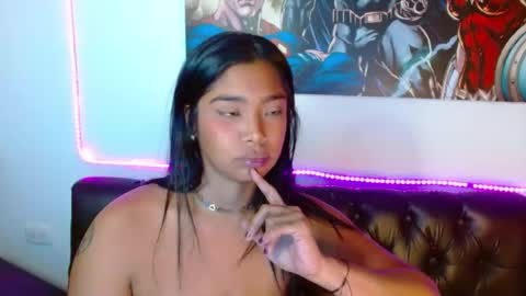 SARAHGIL online show from December 2024 01:43:01 AM