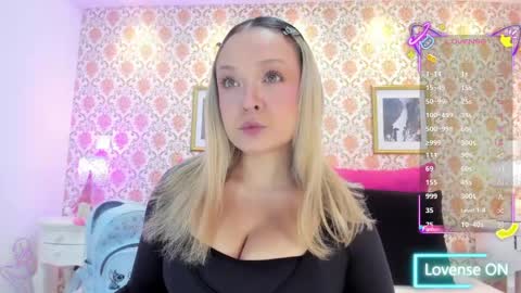 Snapshot of saraavila_ chatting on May 2026 09:12:02 PM SaraAvila online show from May 2026 09:12:02 PM
