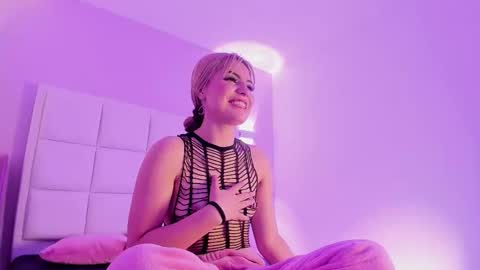 Sara online show from September 2025 04:00:01 AM