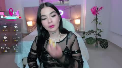 Snapshot of saracruz_1 chatting on April 2026 03:53:02 AM saracruz online show from April 2026 03:53:02 AM
