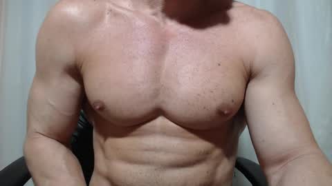 saradorj92 online show from April 2026 03:45:01 AM