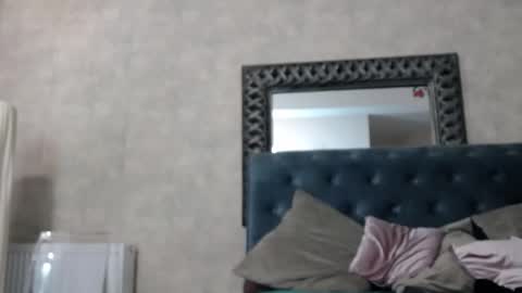 Snapshot of saraelise chatting on November 2025 06:15:01 PM saraelise online show from November 2025 06:15:01 PM