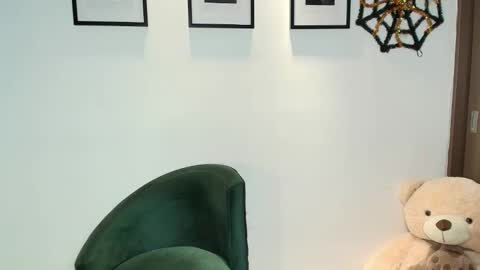 Sara online show from November 2025 04:56:01 AM