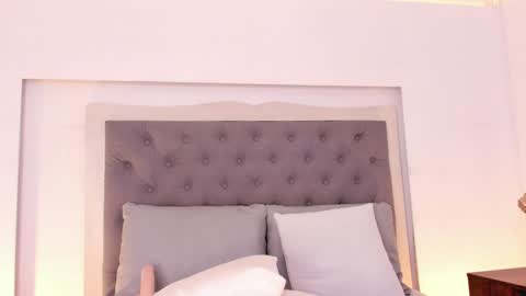       online show from December 2024 10:46:02 PM