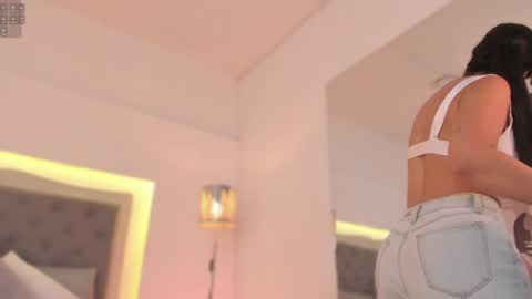       online show from December 2024 07:35:01 PM