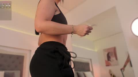       online show from January 2025 08:37:02 PM