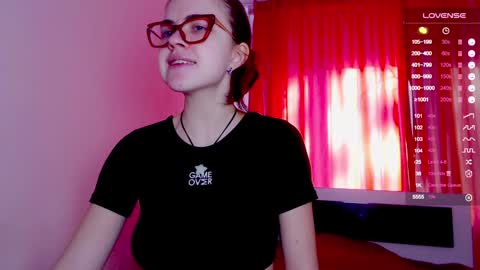 Snapshot of sarah_hs chatting on February 2025 08:54:01 AM Sarah online show from February 2025 08:54:01 AM