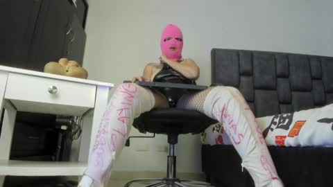 Sarah online show from April 2026 02:11:02 PM