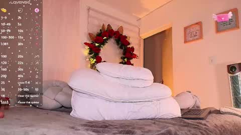 Sarah   online show from December 2024 06:24:02 AM